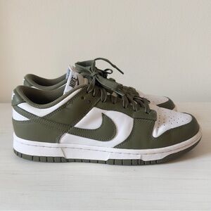 Nike Dunk Low Women's Green and White Sneakers